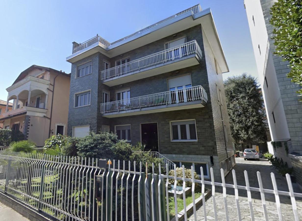 R39 Modern Apartment With Private Parking มิลาน ภายนอก รูปภาพ
